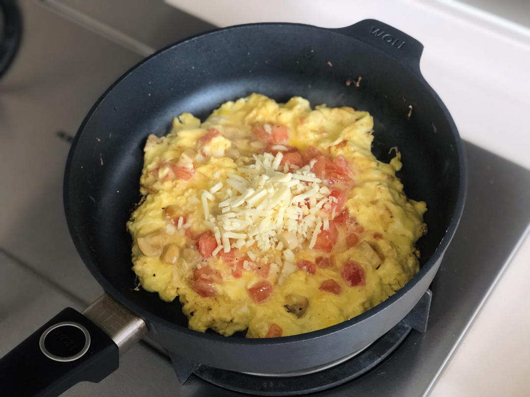 乳酪煎蛋卷 Omelet