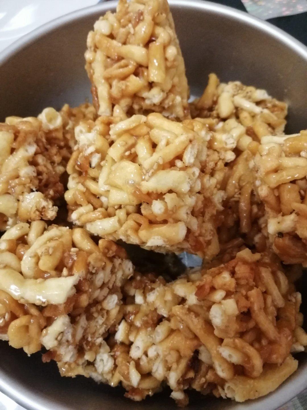 （视频食谱）自制沙琪玛／萨其马