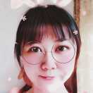 代俊雯钻进蚂蜂窝