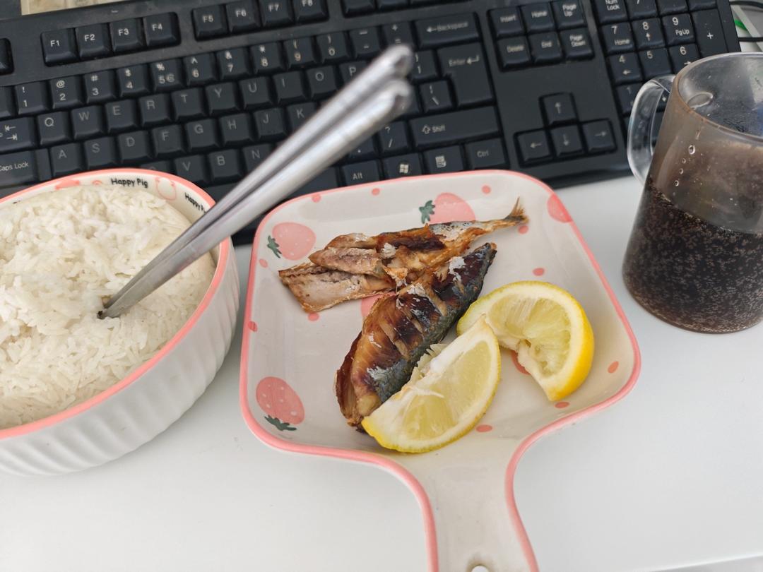 不输日料店的烤青花鱼（空气炸锅版）——无需油减脂