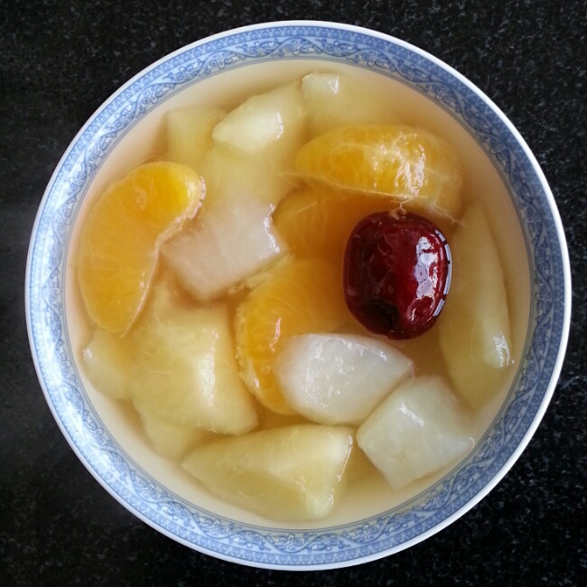 糖衣-1做的暖心苹果梨橘甜汤