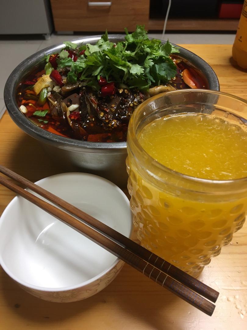 厨师长教你：“毛血旺”的家常做法，味道很棒先收藏起来