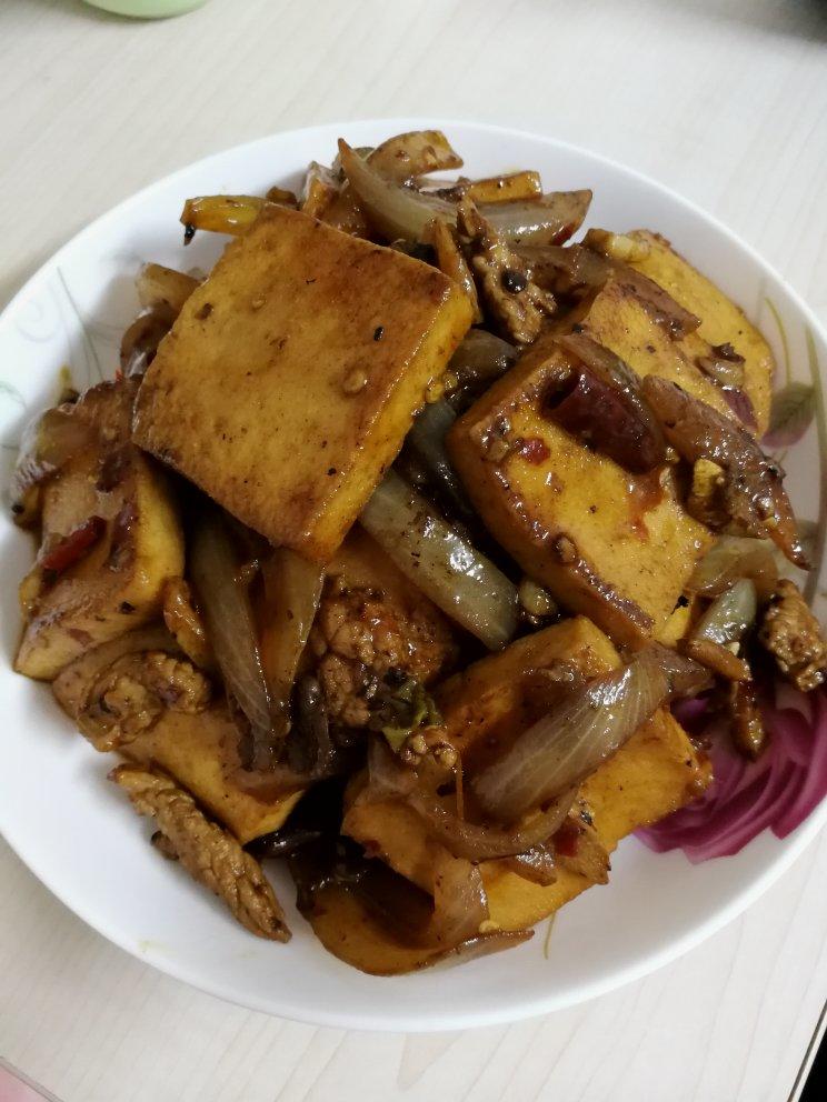 干锅千页豆腐，辣的过瘾~
