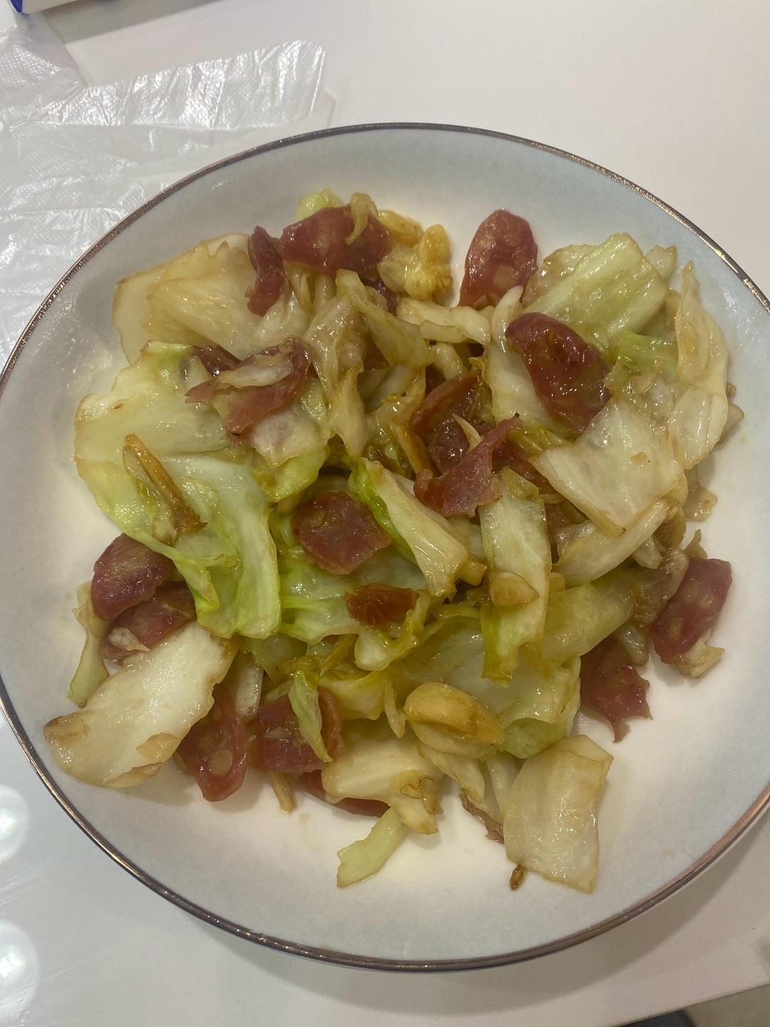 腊肠手撕包菜