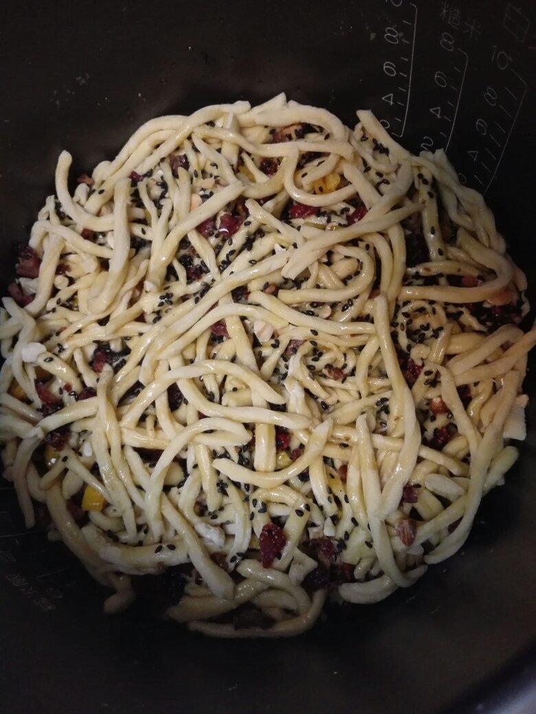 无油果仁沙琪玛电饭锅版 宝宝辅食食谱