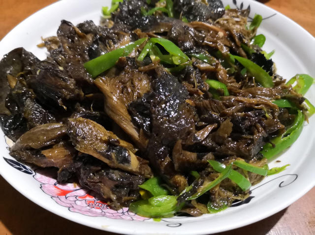 青椒炒鸡腿肉（大厨级别）