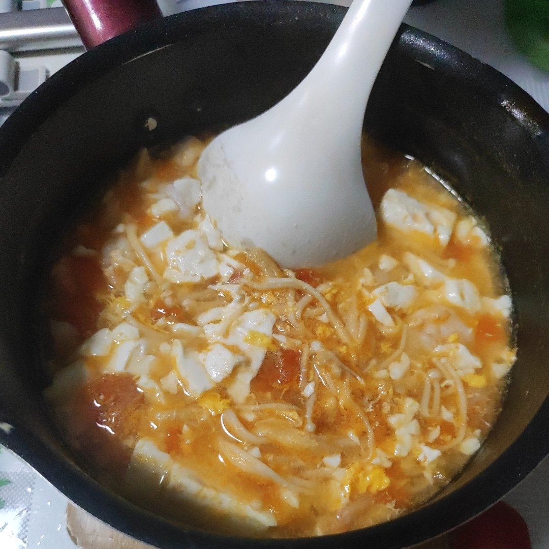 虾仁番茄豆腐汤