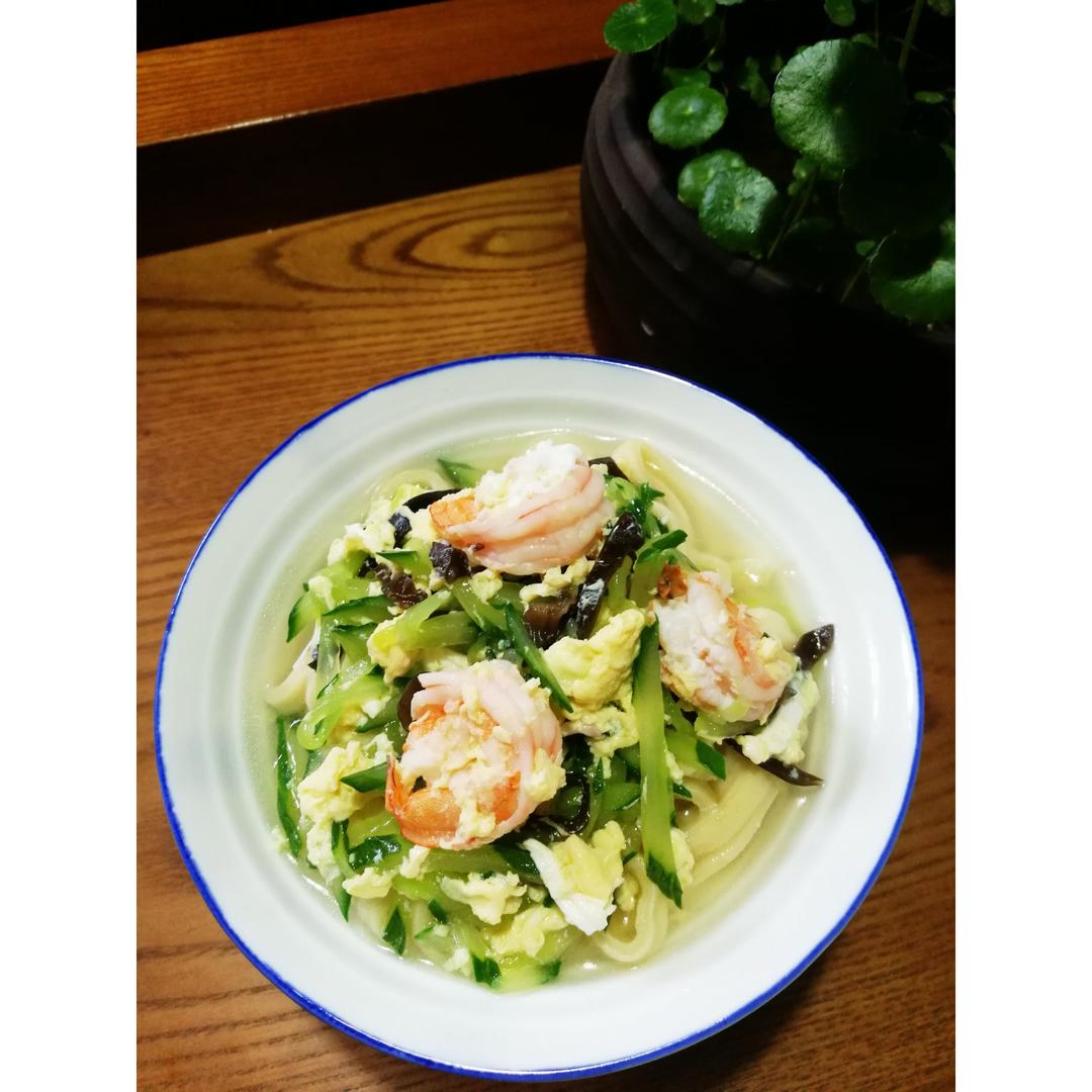 ann1216做的翡翠鲜虾面