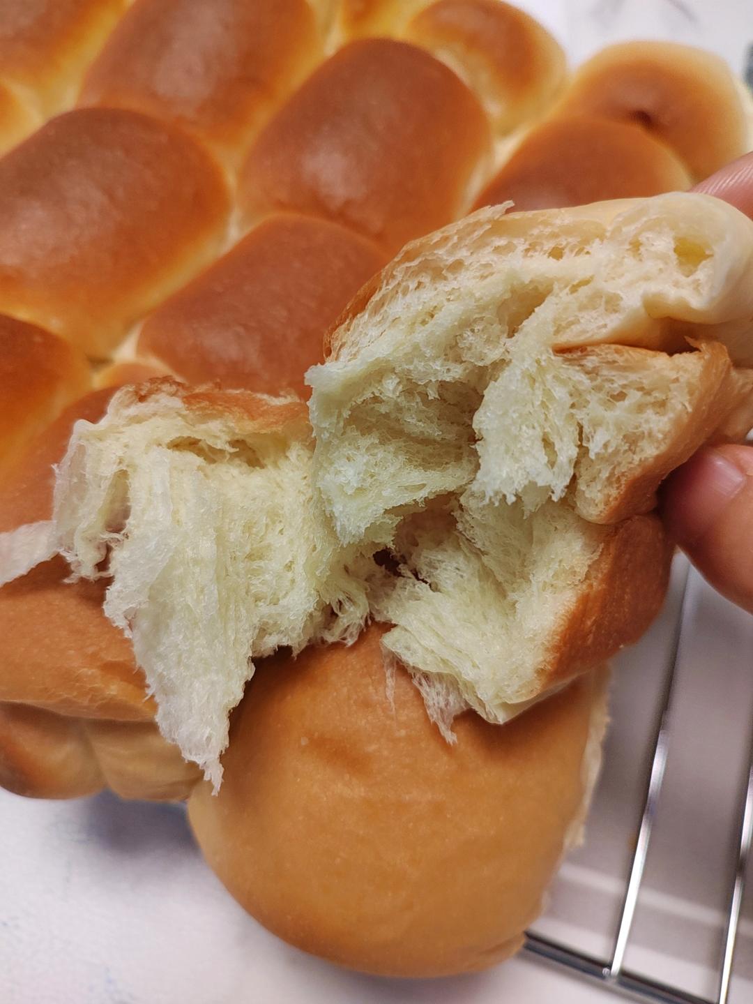 超软淡奶油小面包(餐包),一次发酵柔软拉丝,消耗淡奶油,持久柔软隔天