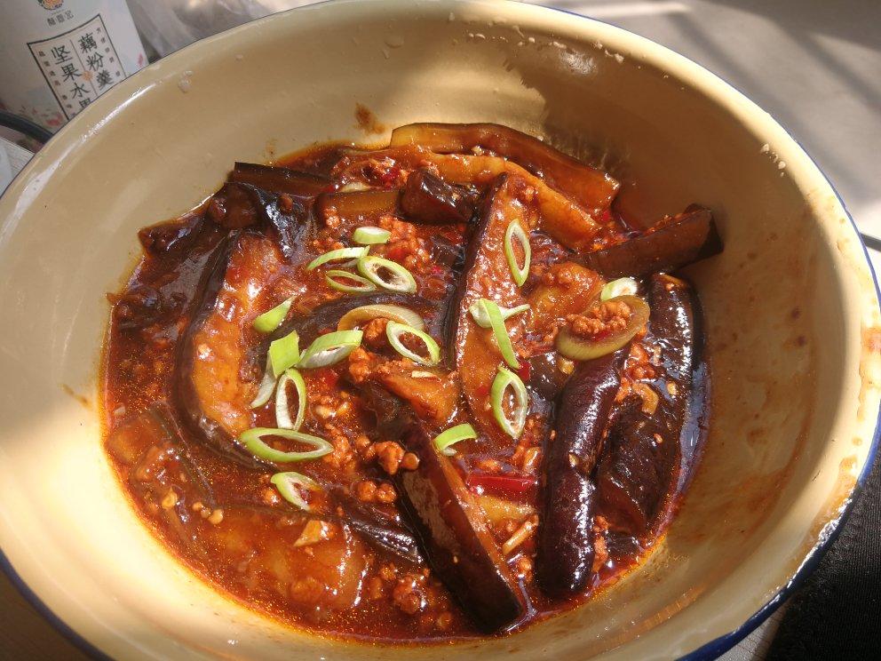 开胃下饭菜！巨简单的家常鱼香茄子煲