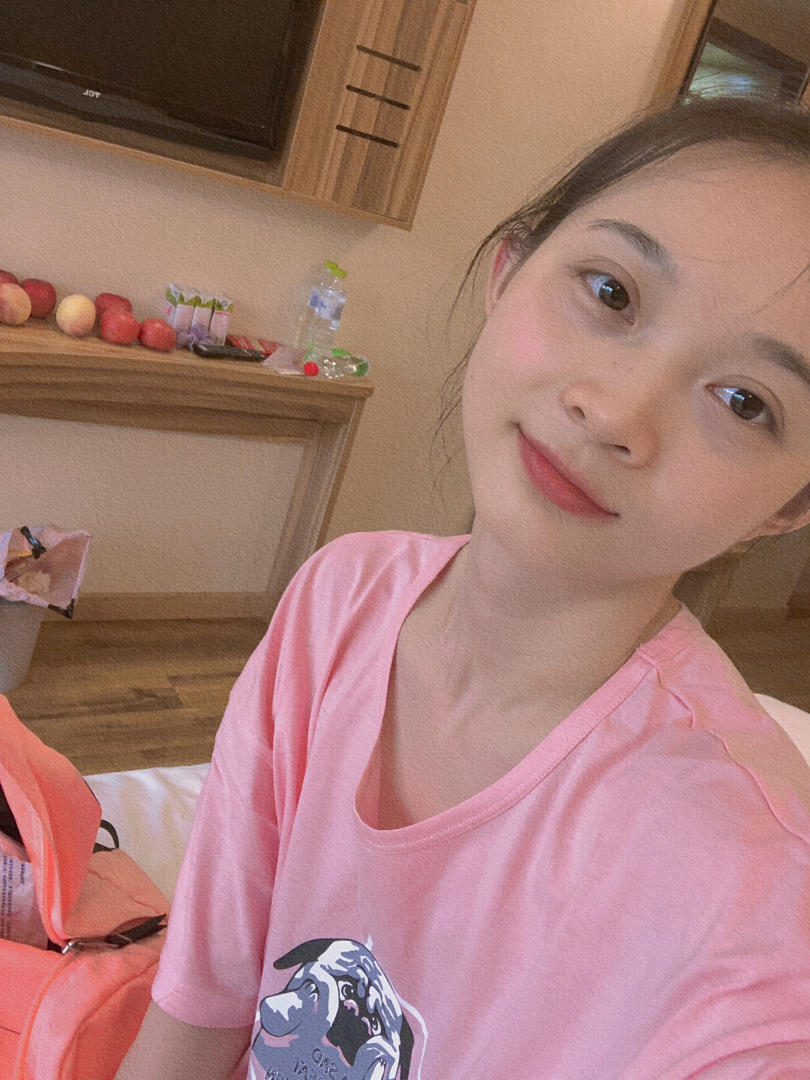 漂亮小厨娘周周