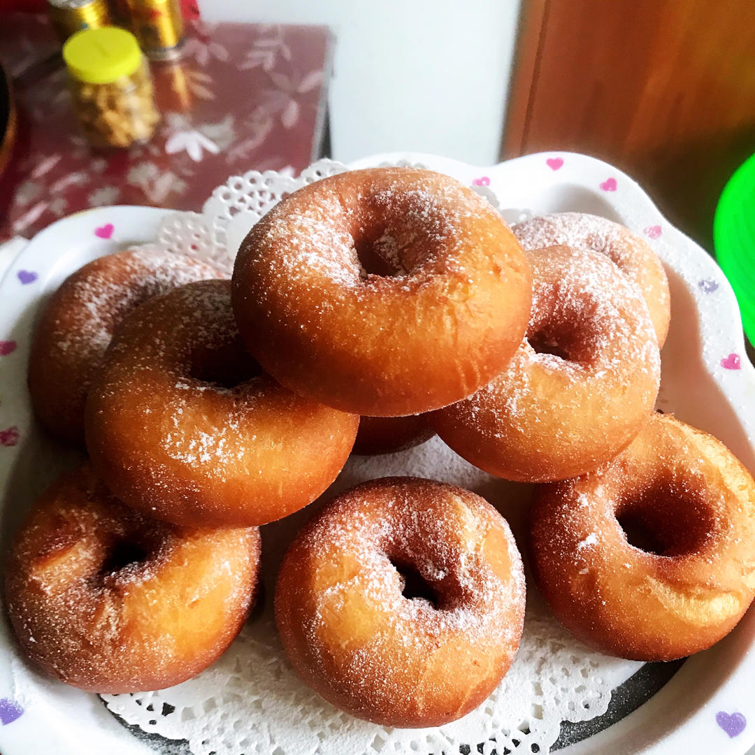 🍩超快手一小时低糖无需烤箱的甜甜圈（详细视频）