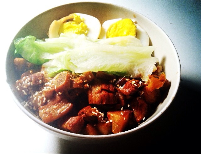 家常卤肉饭
