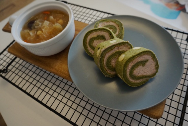 抹茶戚风蛋糕卷