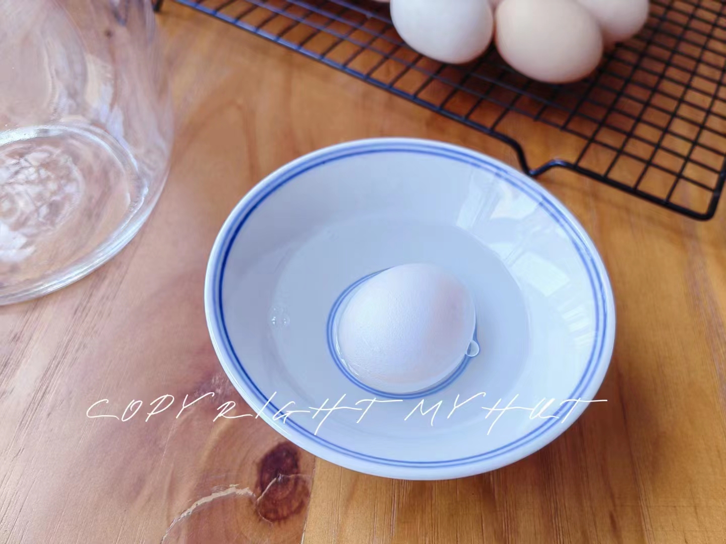 自制起沙流油的咸鸡蛋 | 木木老师的最美系列的做法 步骤5