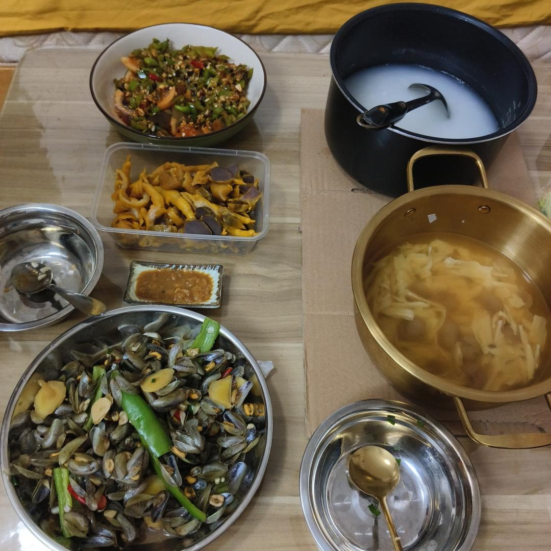 凉拌皮蛋 变蛋 松花蛋（五星大厨私传配方，5分钟搞定，朋友说是他吃过最好吃的）