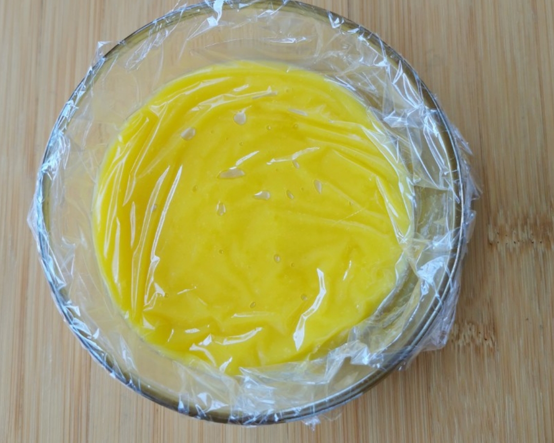 柠檬奶油蛋糕卷，超好吃的柠檬香缇奶油做法的做法 步骤3