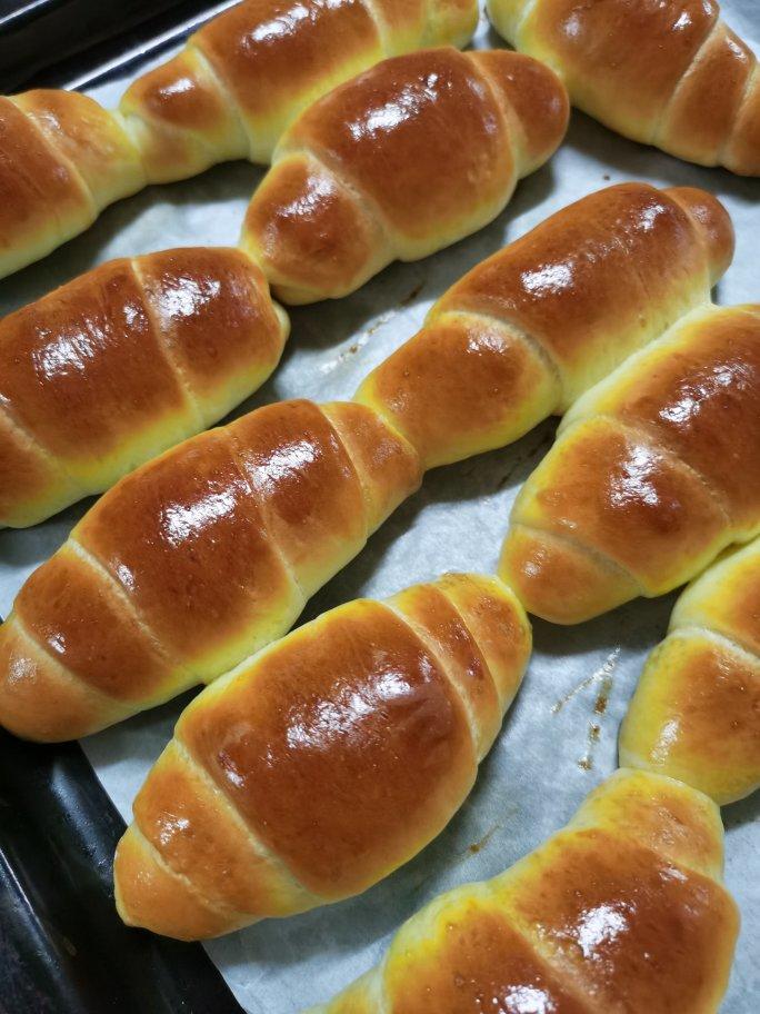 奶香浓郁易上手的鸡蛋鲜奶卷