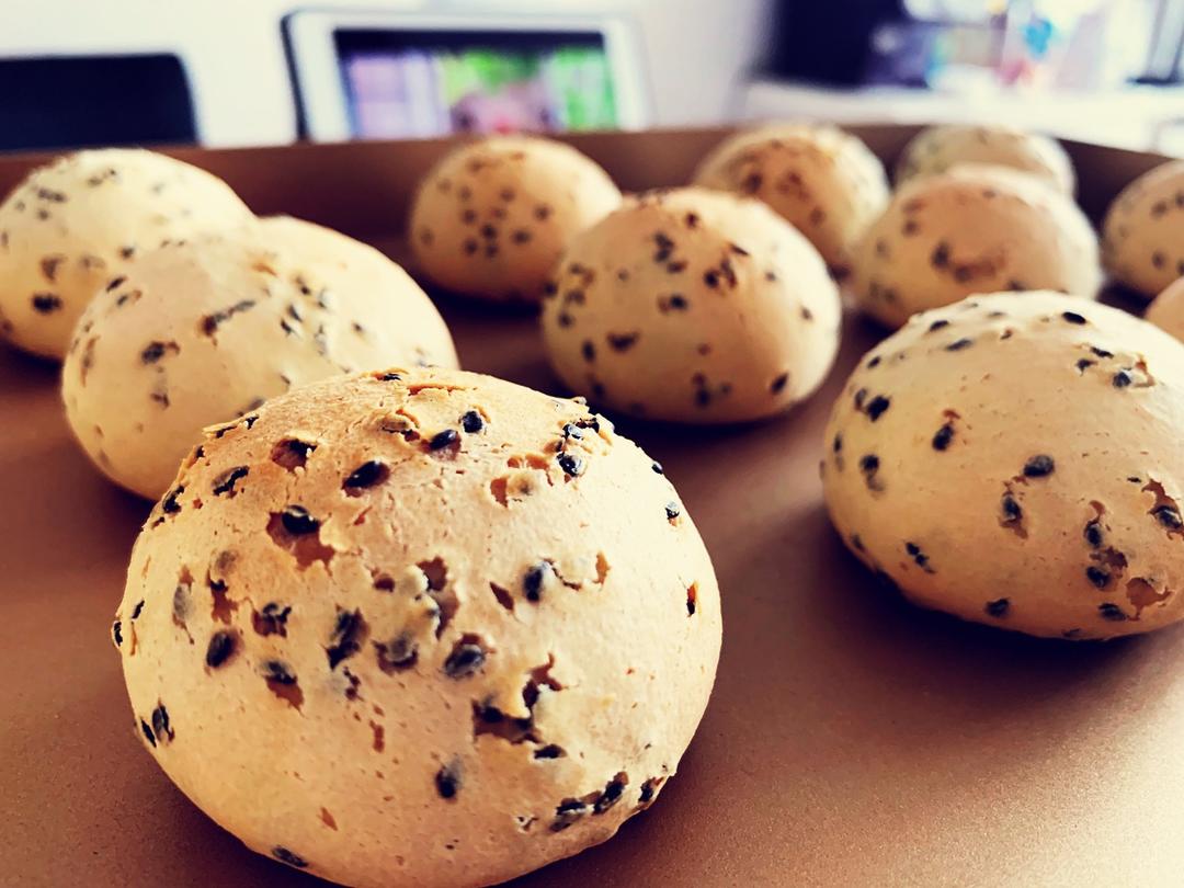 爆浆麻薯、爆浆恐龙蛋、爆浆小团子