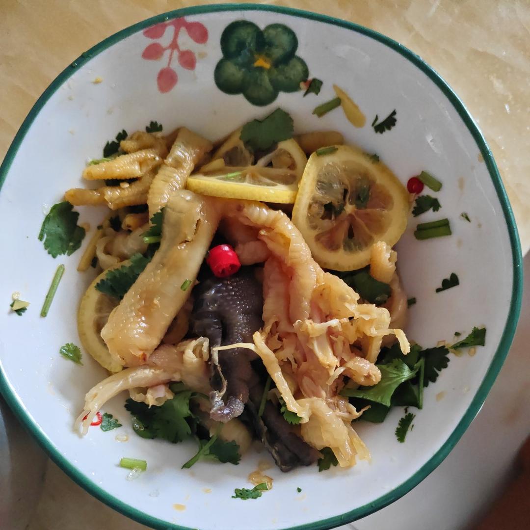 停不下来的秘制凉拌鸡爪