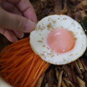 超正宗的韩式拌饭，一盆根本吃不够的做法 步骤10