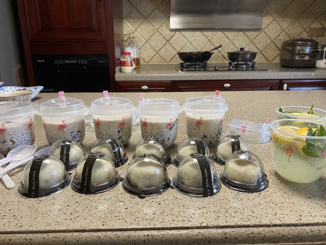 腹黑白胖子——奥利奥雪媚娘