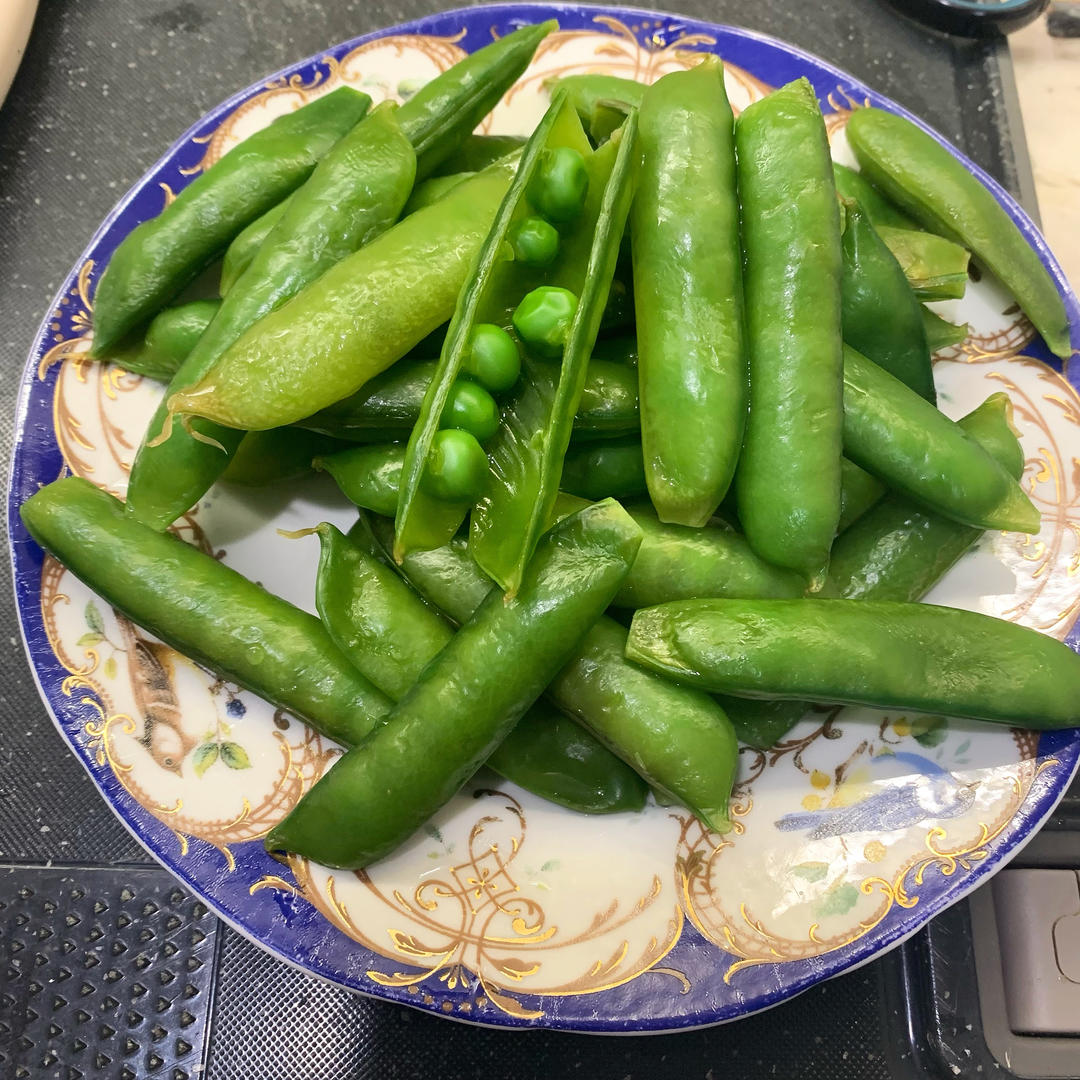 一口春天：水煮豌豆荚