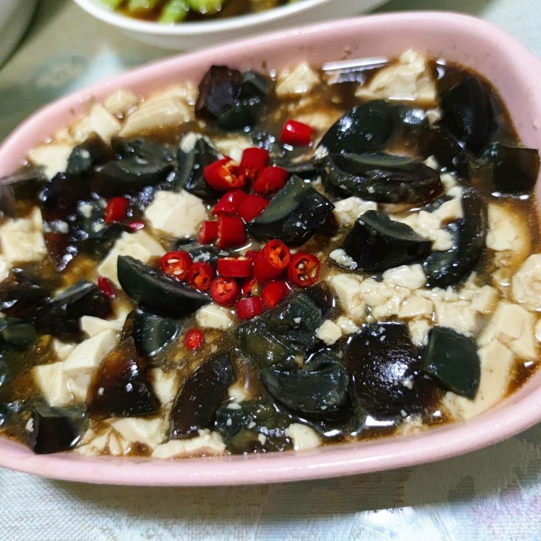 好吃爽口的皮蛋豆腐
