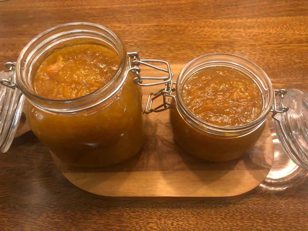 金桔酱润肺止咳化痰疗效好。金桔酱。