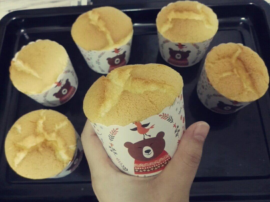 棉花纸杯蛋糕