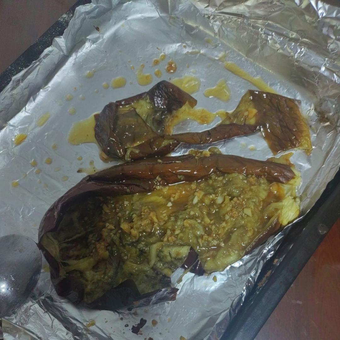 CC招牌菜销魂烤茄子，百吃不厌！