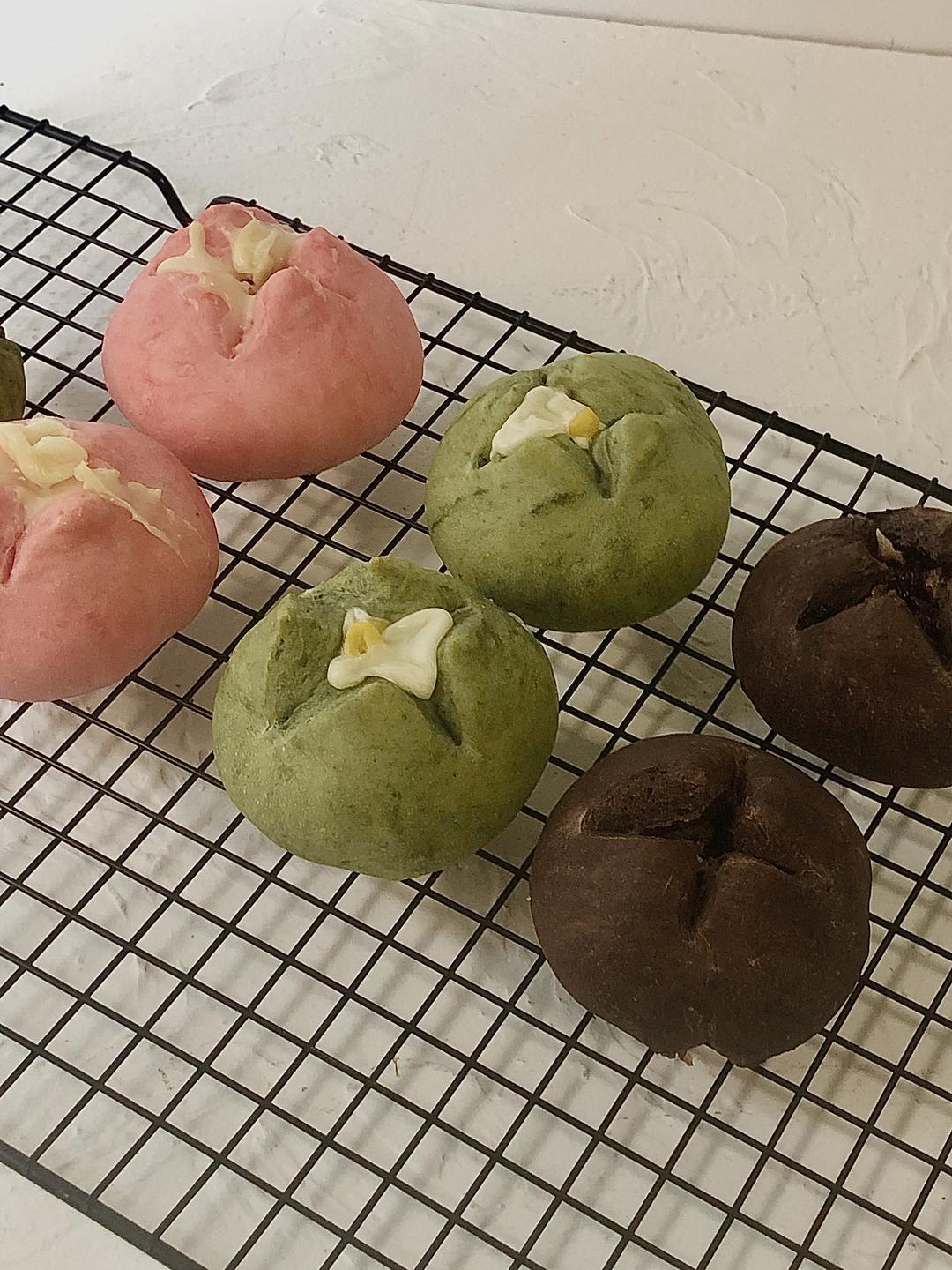 三色小软欧的做法