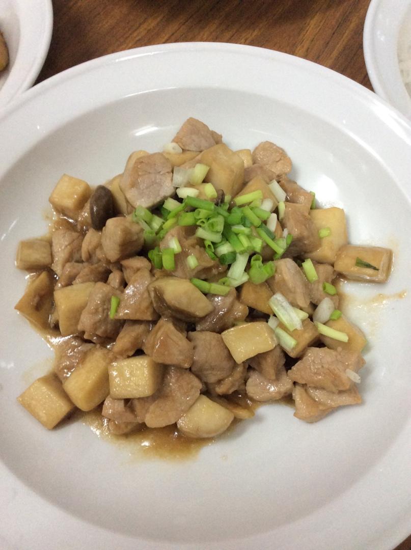 家常菜~杏鲍菇烧牛肉粒