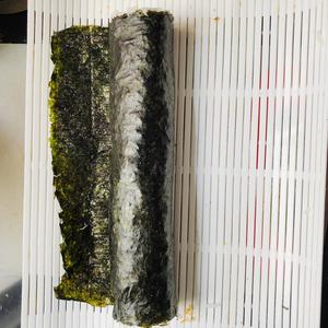 海苔青瓜🥒寿司小卷的做法 步骤6