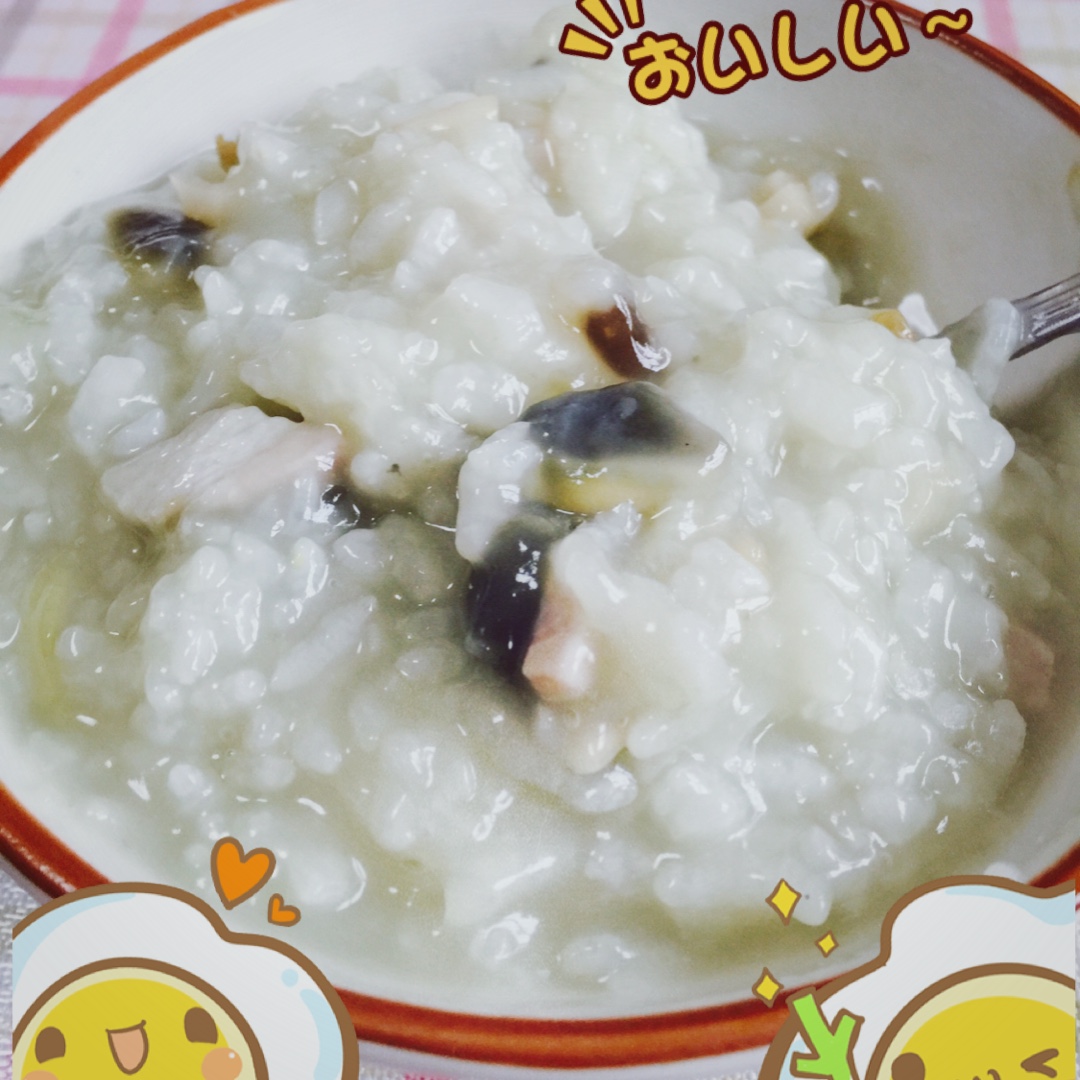 砂锅皮蛋瘦肉粥