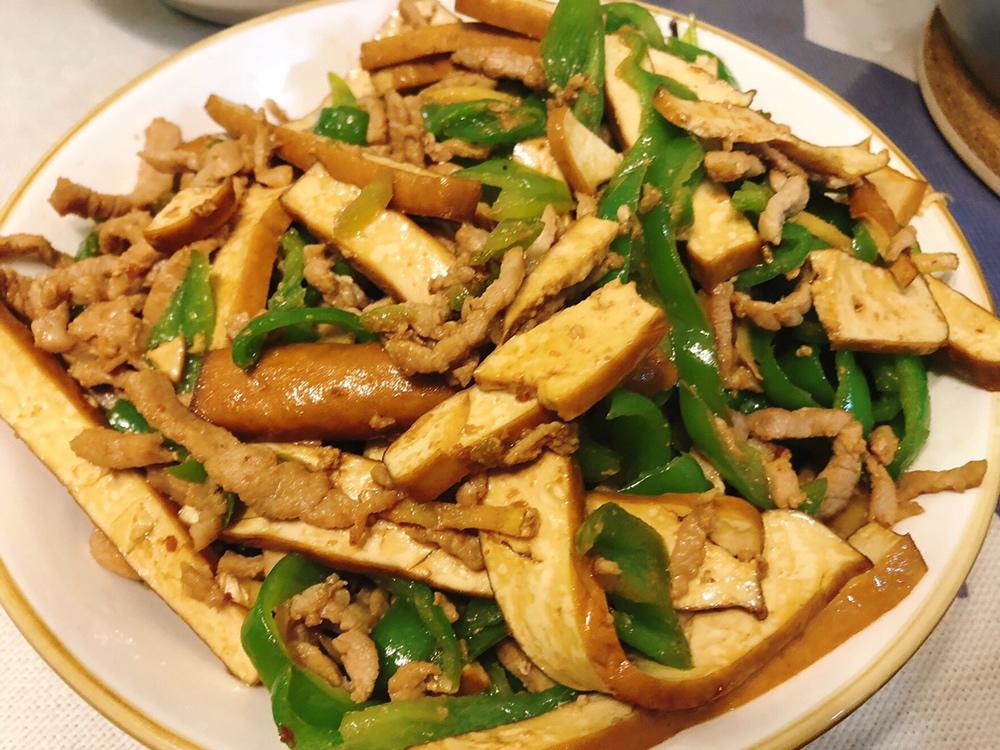 青椒肉丝炒香干