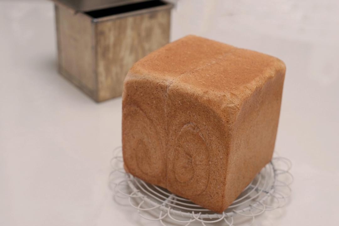 《银座顶级吐司》—— 全麦粒吐司（冷藏发酵）