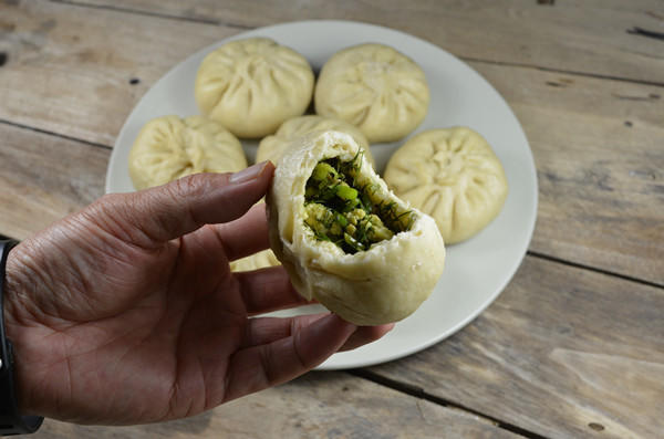 茴香鸡蛋包子的做法