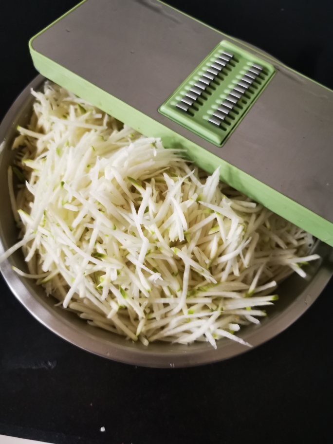芥菜疙瘩做出芥味浓郁的“芥菜”咸菜的做法 步骤6
