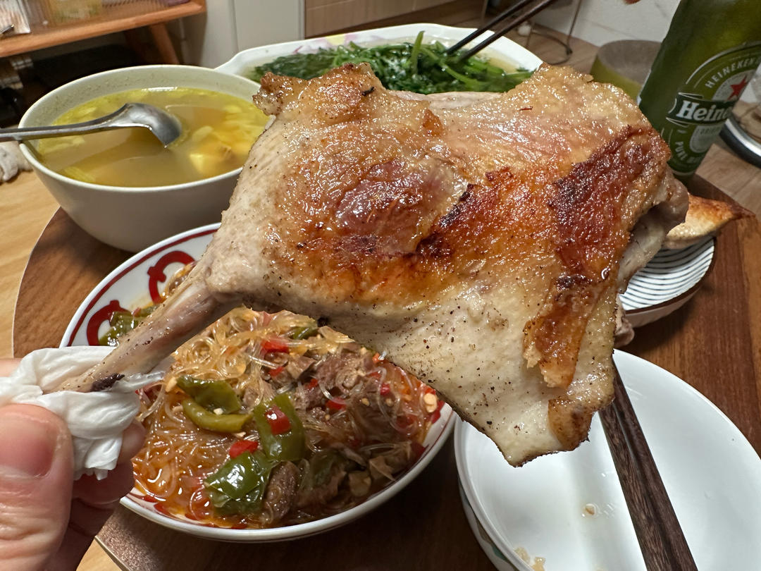 3勺调料就做出酥香盐鸭腿