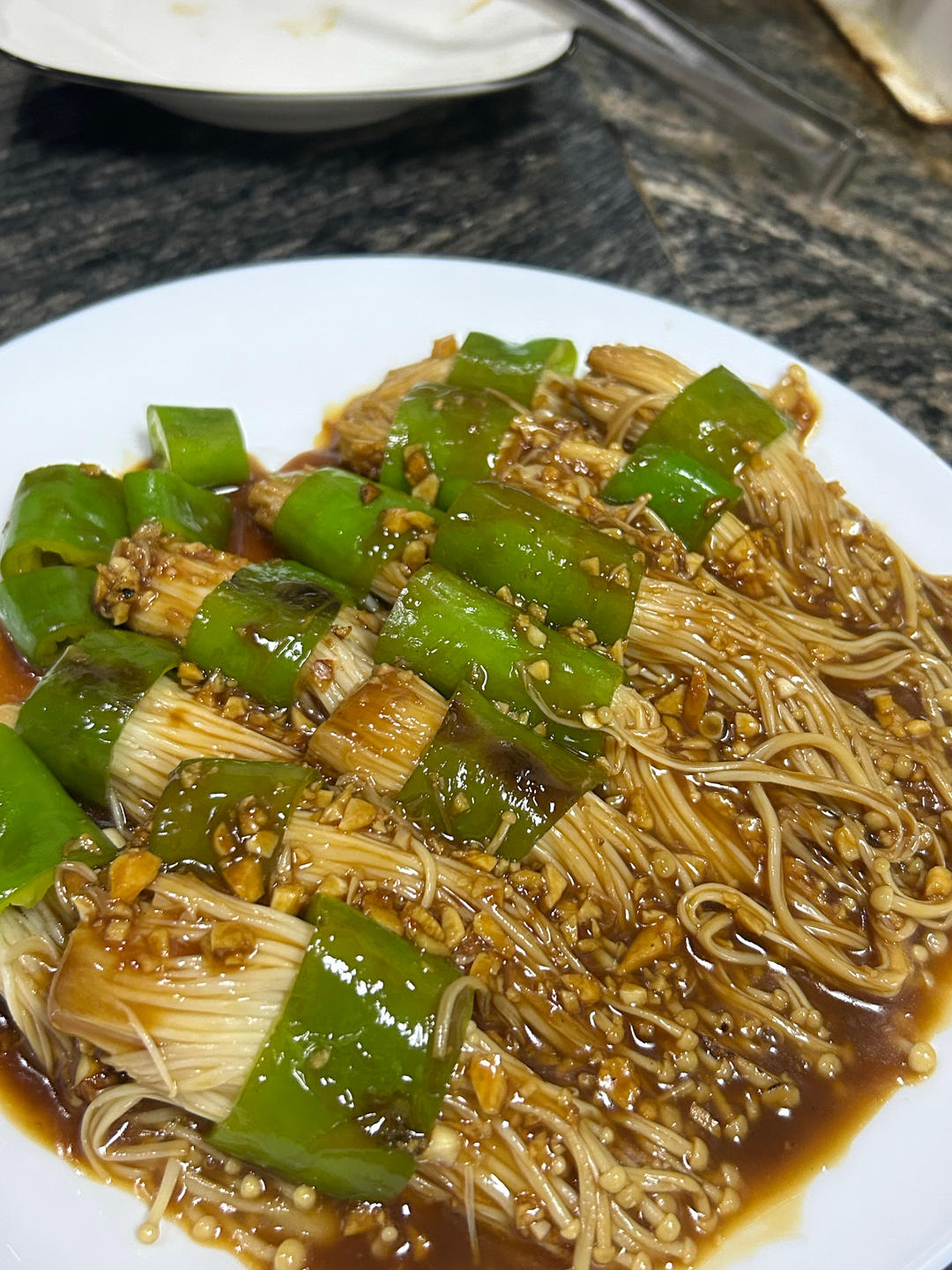 青椒卷金针菇，无敌下饭