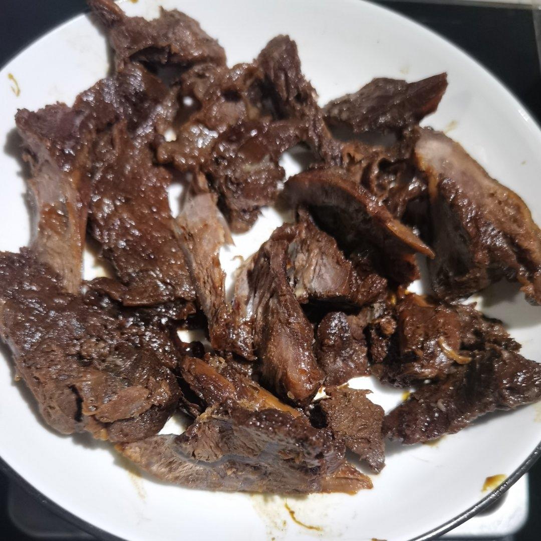 隔两周就要做一次的五香酱牛肉
