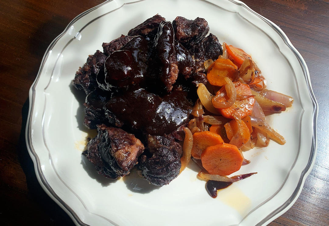 朱莉与朱莉娅：红酒炖牛肉