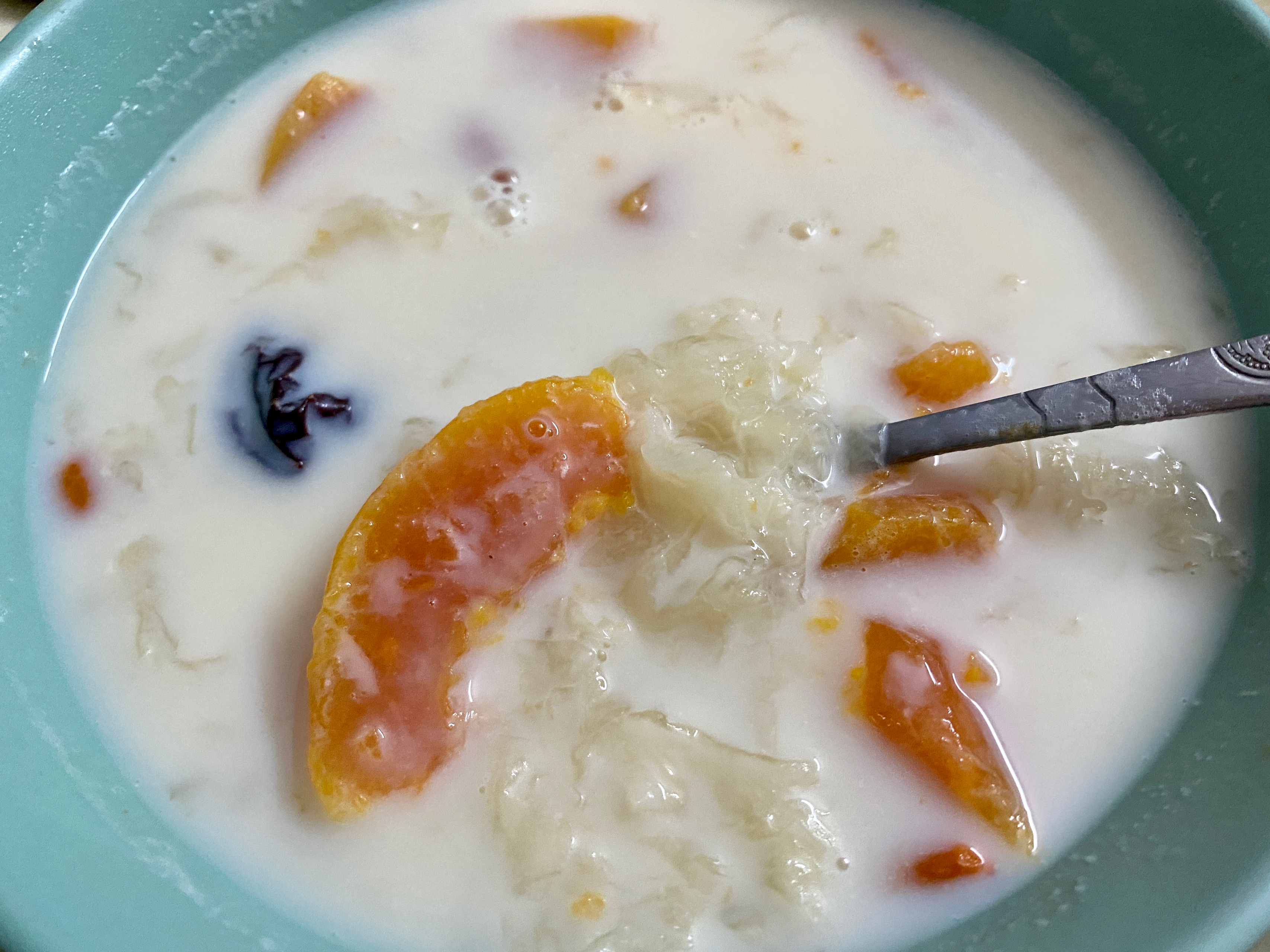 牛奶木瓜炖银耳（无糖 减脂期加餐）