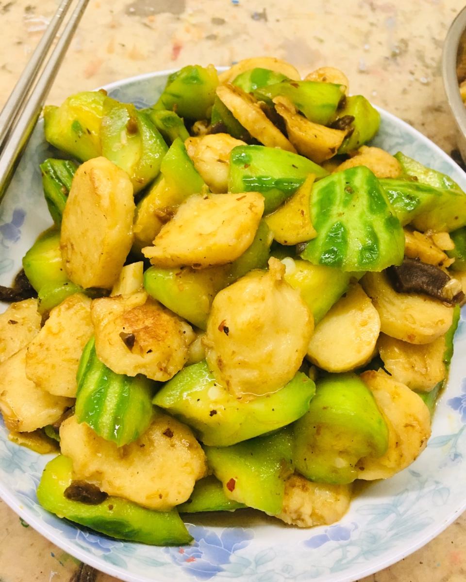 辣炒丝瓜墨鱼丸