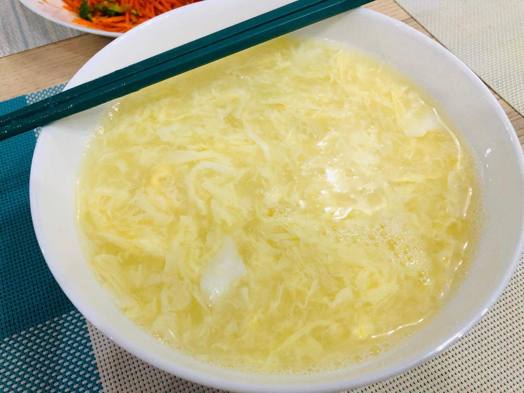 河南传统鸡蛋面汤