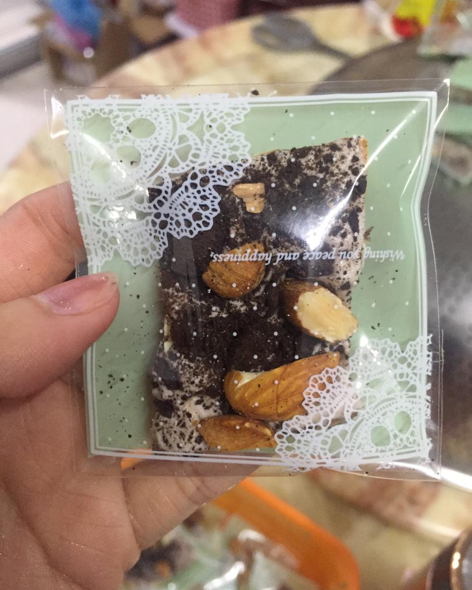 视频：用棉花糖制作超级好吃的杏仁蔓越莓牛轧糖