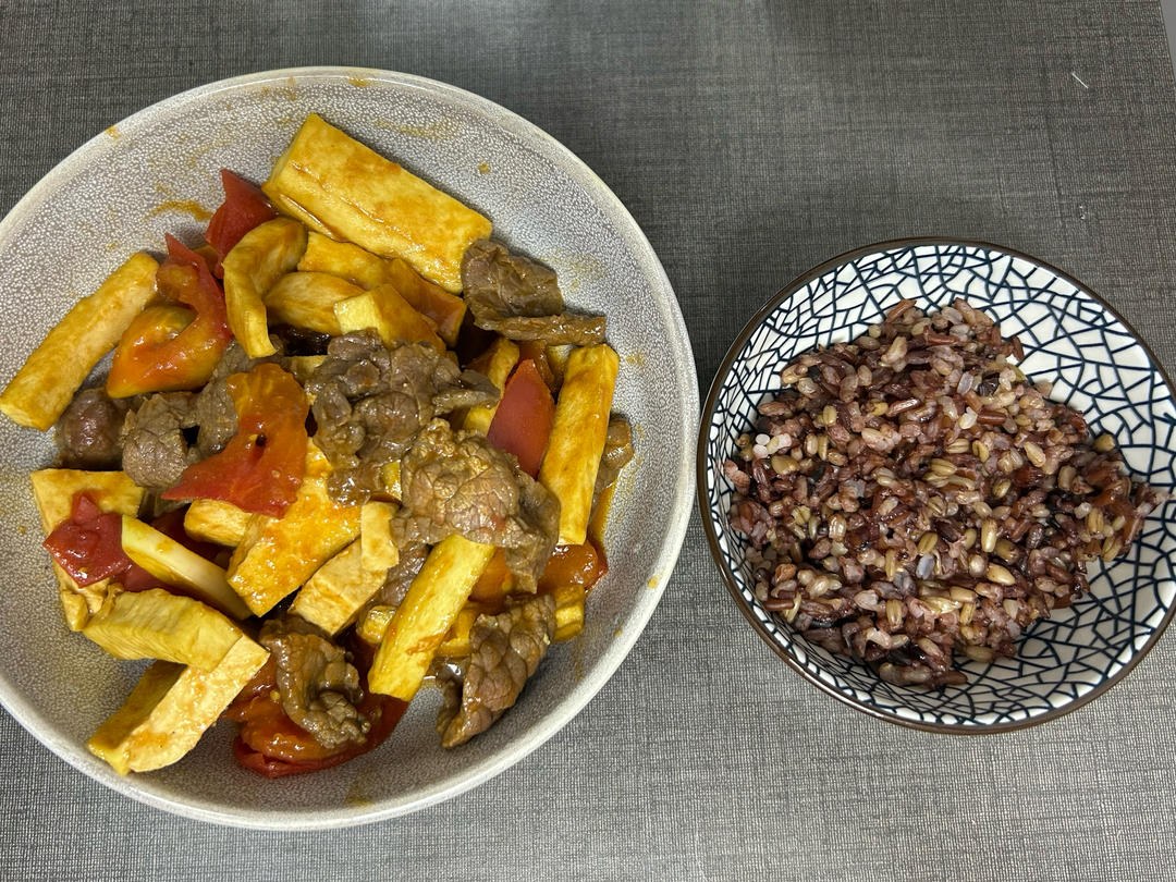 酸酸甜甜的番茄炒牛肉 | 开胃又下饭