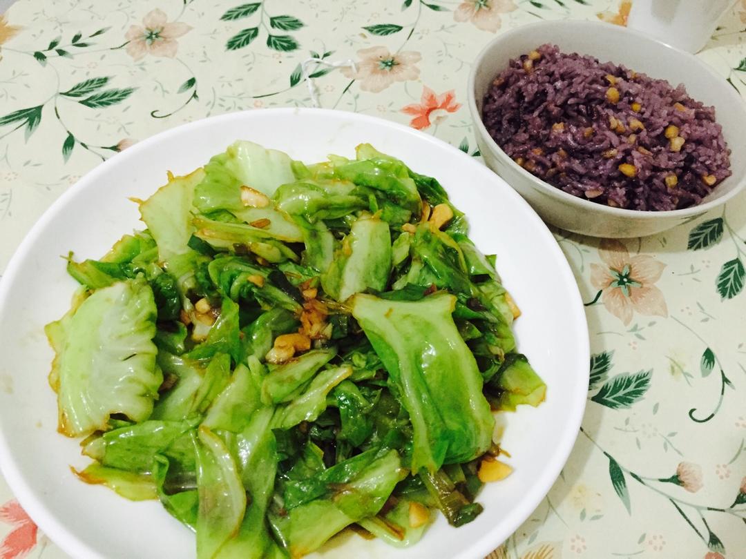 阿婆手撕包菜