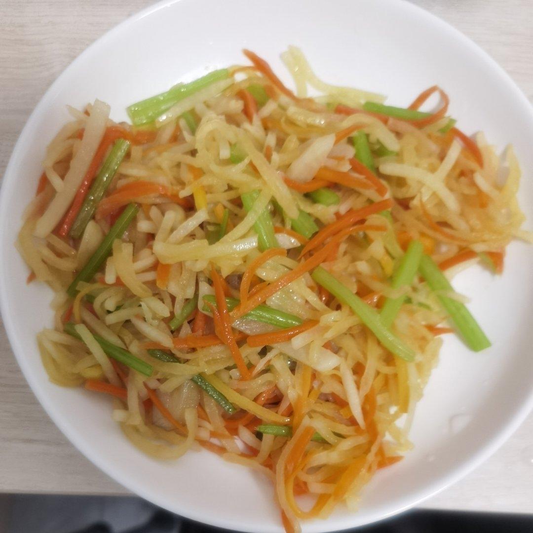 清香素炒萝卜丝